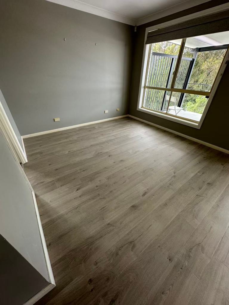 Quickstep Laminate Flooring Impressive Ultra Soft Oak Light IMU1854
